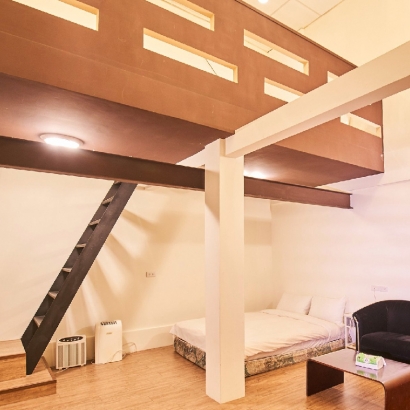 民宿封面410x410_工作區域 1.jpg