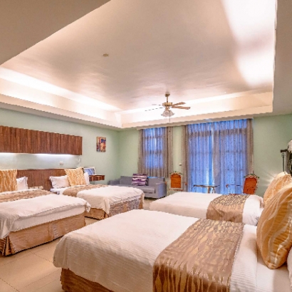 民宿封面410x410_工作區域 1.jpg