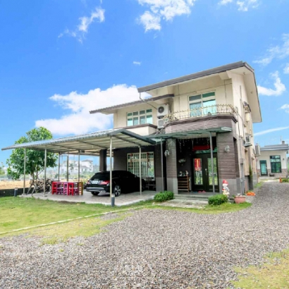 民宿封面410x410_工作區域 1.jpg